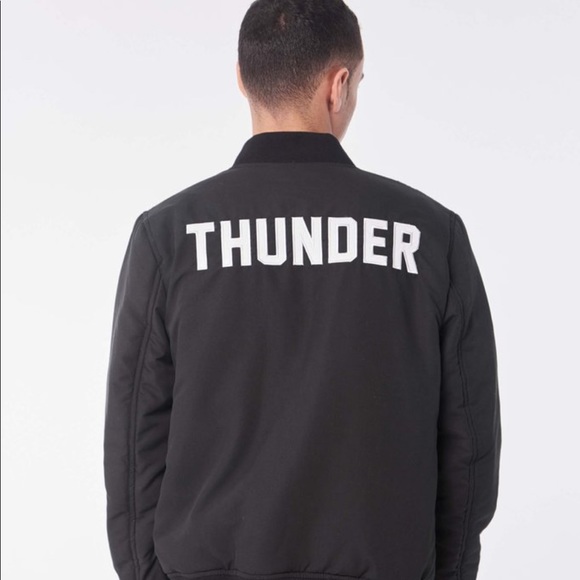 NBA OKC thunder bomber jacket - Picture 2 of 8